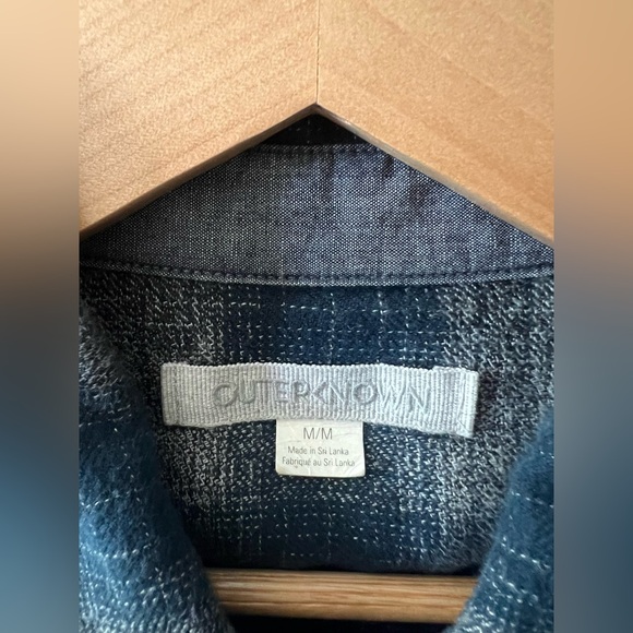 Outerknown Men's Jasper Transitional Flannel - Marine Rocky Point Plaid - M - Picture 7 of 10